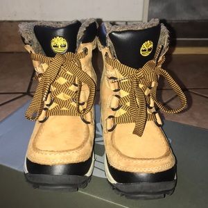 Timberland snow boots
